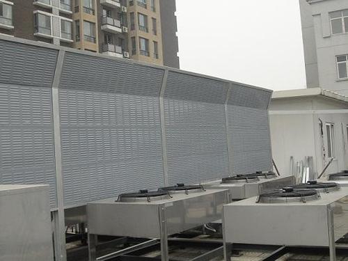 CBD綜合體冷卻塔降噪》align= CBD綜合體<a href=http://www.czthln.com target=_blank class=infotextkey>冷卻塔降噪</a>